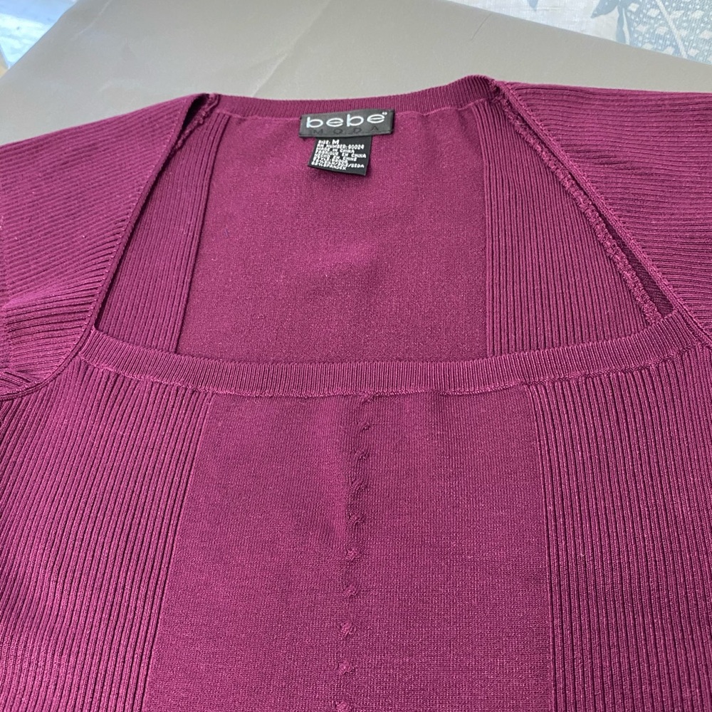 Bebe stretch knit top Merlot NWOT Medium - Picture 2 of 6